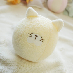 ねこさんのベビーボール☆鈴入り☆布ボール☆ラトル☆ガラガラ☆女の子