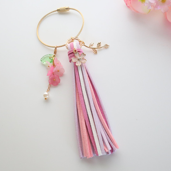 春の訪れ❀桜のタッセルチャーム /バッグチャーム /桜ハンドメイド2022