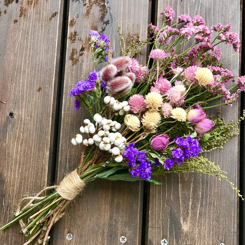 ミモザとピンクの春待ちスワッグミランドールミモザスターチスグレビレア春