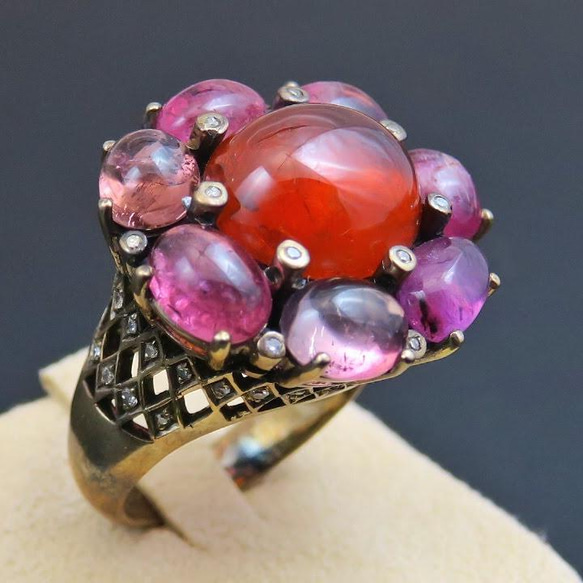 ガーネット ピンクトルマリン ダイヤモンドのリング 14号 r02                                     ■素材：ガーネット　ルースの大きさ　約14ミリ×12ミリ■ピンクトルマリン　7ミリ7石■ダイヤモンド 43石■サイズ：14 UO1889479085(14400円)