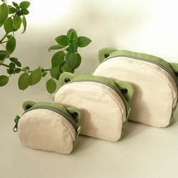 カエルのマトリョーシカポーチ（大・中・小セット）【淡い緑色】 1枚目の画像