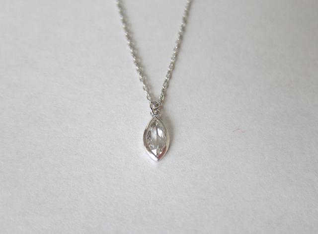 マーキスクリアホワイトダイヤモンド K18WGネックレス