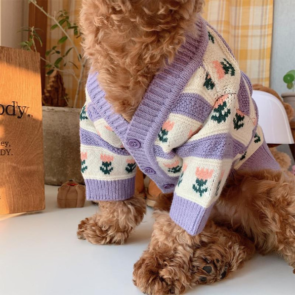 犬服 犬セーター 紫花咲セーター 花柄付き ペットセーター 防寒 冬 秋 春 よそ行き ふわふわ 綺麗 かわいい 暖かい 4枚目の画像