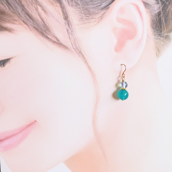 半價促銷【耳環可換/數量有限】霓虹藍亞馬遜石&amp;水光水晶14KGF鉤形耳環 第5張的照片