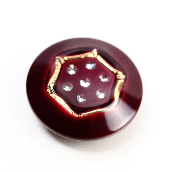 【18㎜サイズ　2個セット販売】イタリア製　ヘキサゴンが美しいワインレッド色のボタン 6枚目の画像