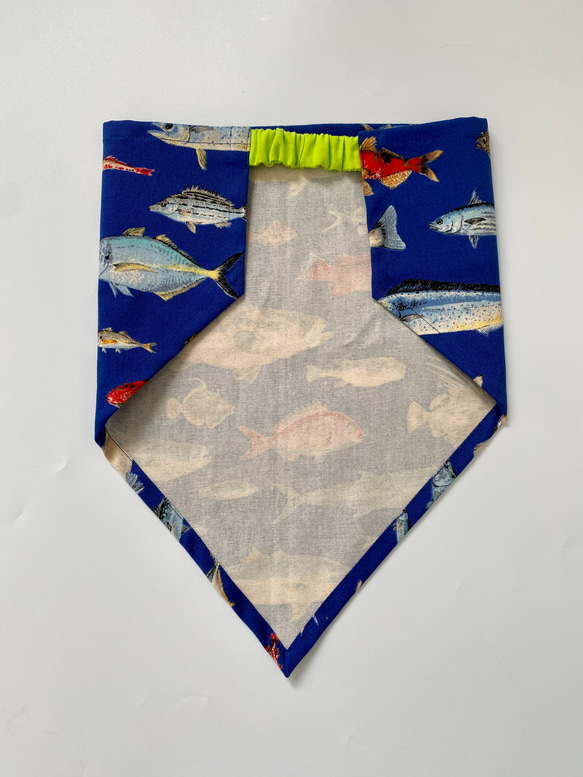 お魚柄☆120〜130こどもエプロン、三角巾、巾着の3点セット 7枚目の画像