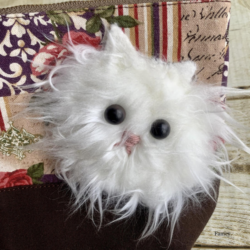 白猫 白いネコ ねこ かわいい ふわふわ 玩具 一点物 プレゼント 贈答