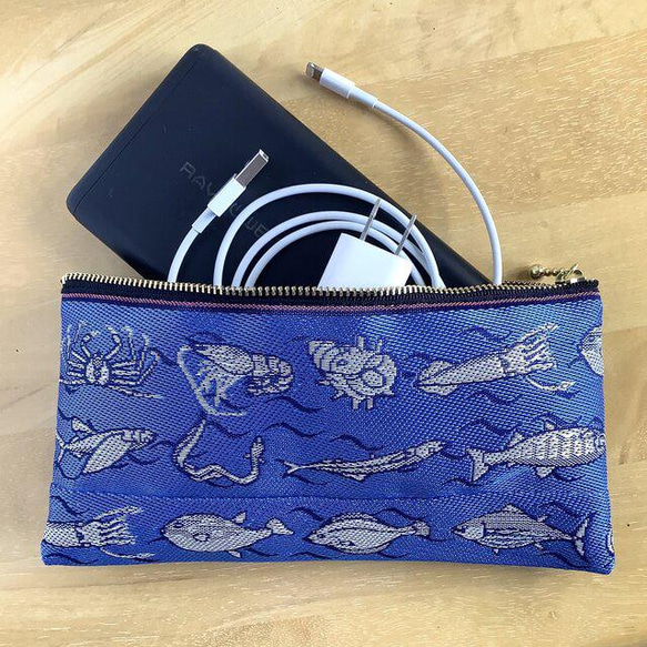 畳縁　口罩小袋　魚殼圖案　魚　蟹　筆盒　藍色　日式 第3張的照片