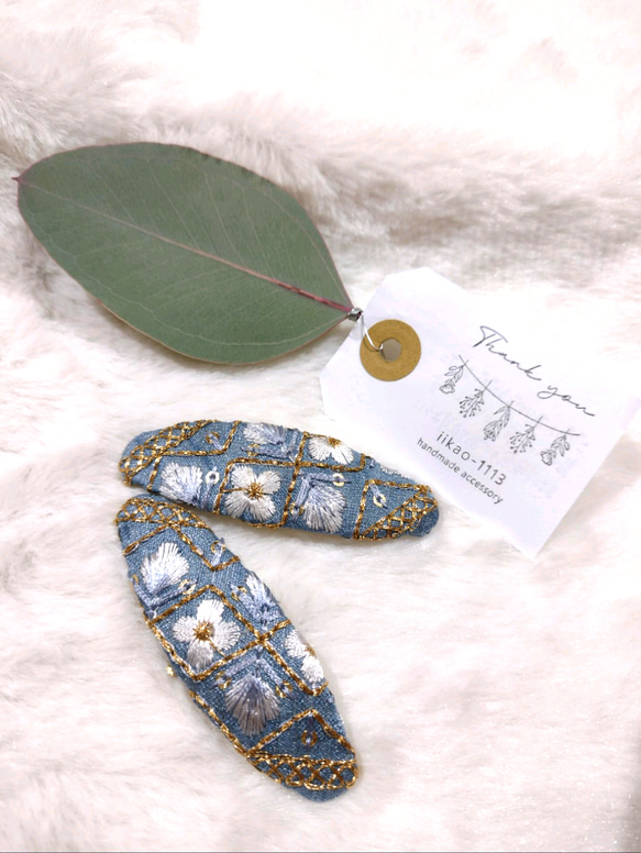 【7㌢】大人も似合うインド刺繍のぱっちんピン  ヘアピン　ライトブルー　 3枚目の画像