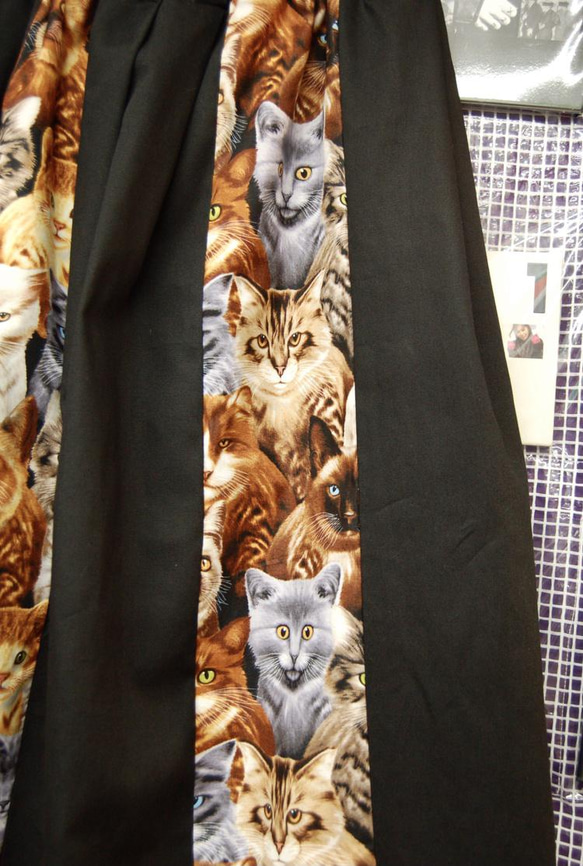 貓紋 x 黑色襯裡混合喇叭長裙 第7張的照片