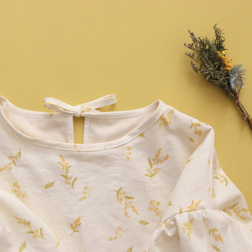 2026年3月まで】 Ladies ディテールまで可愛いぽわん袖ブラウス/ミモザ