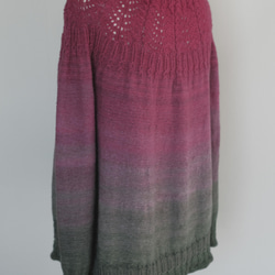 手編み Aラインセーター オーストリア産「Wollelfe」手染め毛糸 6枚目の画像