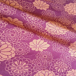【正絹はぎれ】紫色に白い水玉と花柄の生地　約35.8×100ｃｍ 3枚目の画像
