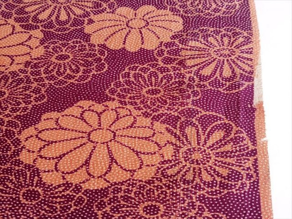 【正絹はぎれ】紫色に白い水玉と花柄の生地　約35.8×100ｃｍ 6枚目の画像