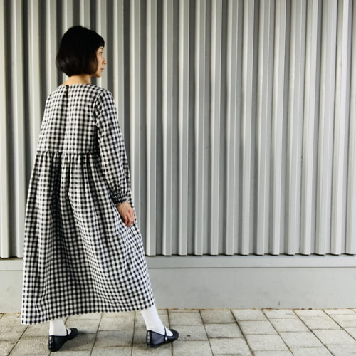 ギンガムチェック柄ギャザーワンピース 長袖 セール】 ギンガムチェックギャザーワンピース （ワンピース