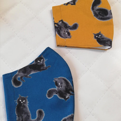 【黒猫柄】ネコ柄がオシャレで可愛い立体マスク　手作り布マスク　ねこ　マスタード・ブルー 3枚目の画像