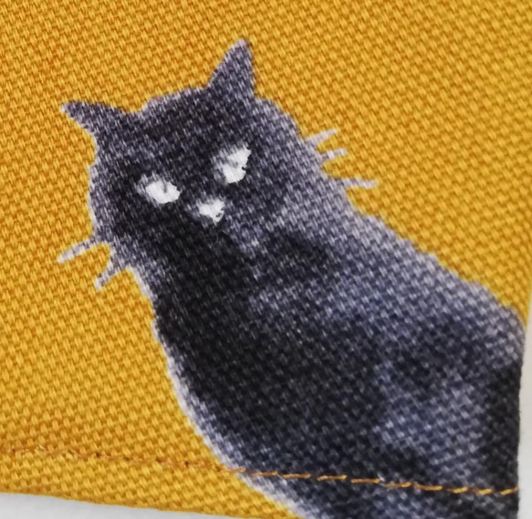 【黒猫柄】ネコ柄がオシャレで可愛い立体マスク　手作り布マスク　ねこ　マスタード・ブルー 5枚目の画像