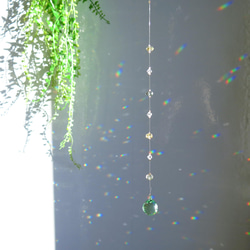 天然石×スワロスフキーサンキャッチャー　ペリドットグリーン　20mm　レモンクォーツ＆グリーンアメジスト 6枚目の画像