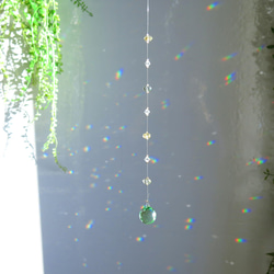 天然石×スワロスフキーサンキャッチャー　ペリドットグリーン　20mm　レモンクォーツ＆グリーンアメジスト 7枚目の画像
