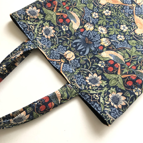 いちご泥棒 サブバッグ トートバッグ ウィリアムモリス ストロベリー