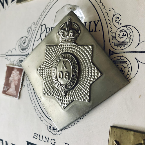 英国で出会った♪アンティーク 金属製パーツ 英国 のエンブレム 英国王