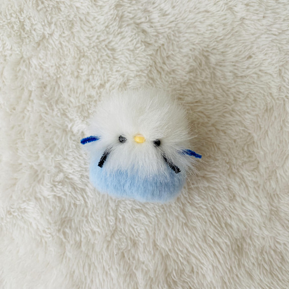 ツノ付き*ふわふわ小さなジャンボセキセイちゃんのぬいぐるみ【白×薄青