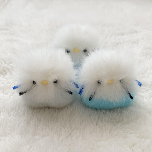 ツノ付き*ふわふわ小さなジャンボセキセイちゃんのぬいぐるみ【白×薄青