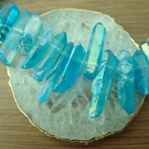 氷柱六角天然水晶・20本セット（レインボーブルー） 天然石