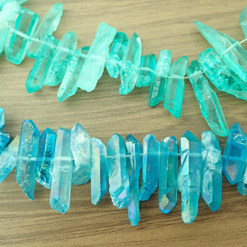 水晶　天然石　ハンドメイド 氷柱六角天然水晶・20本セット（レインボーブルー） 天然石