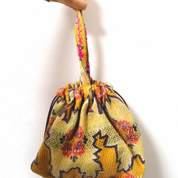 KANTHA QUILT 巾着　bag №KQ22002 orange  ラリーキルト インド　古布 1枚目の画像
