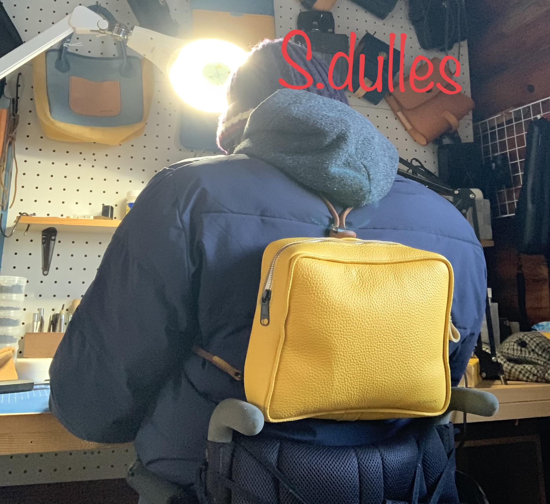 【美品】DELSY リュック・バックパック ベージ 美品】DELSY リュック・バックパック ベージ リュック – DELSEY