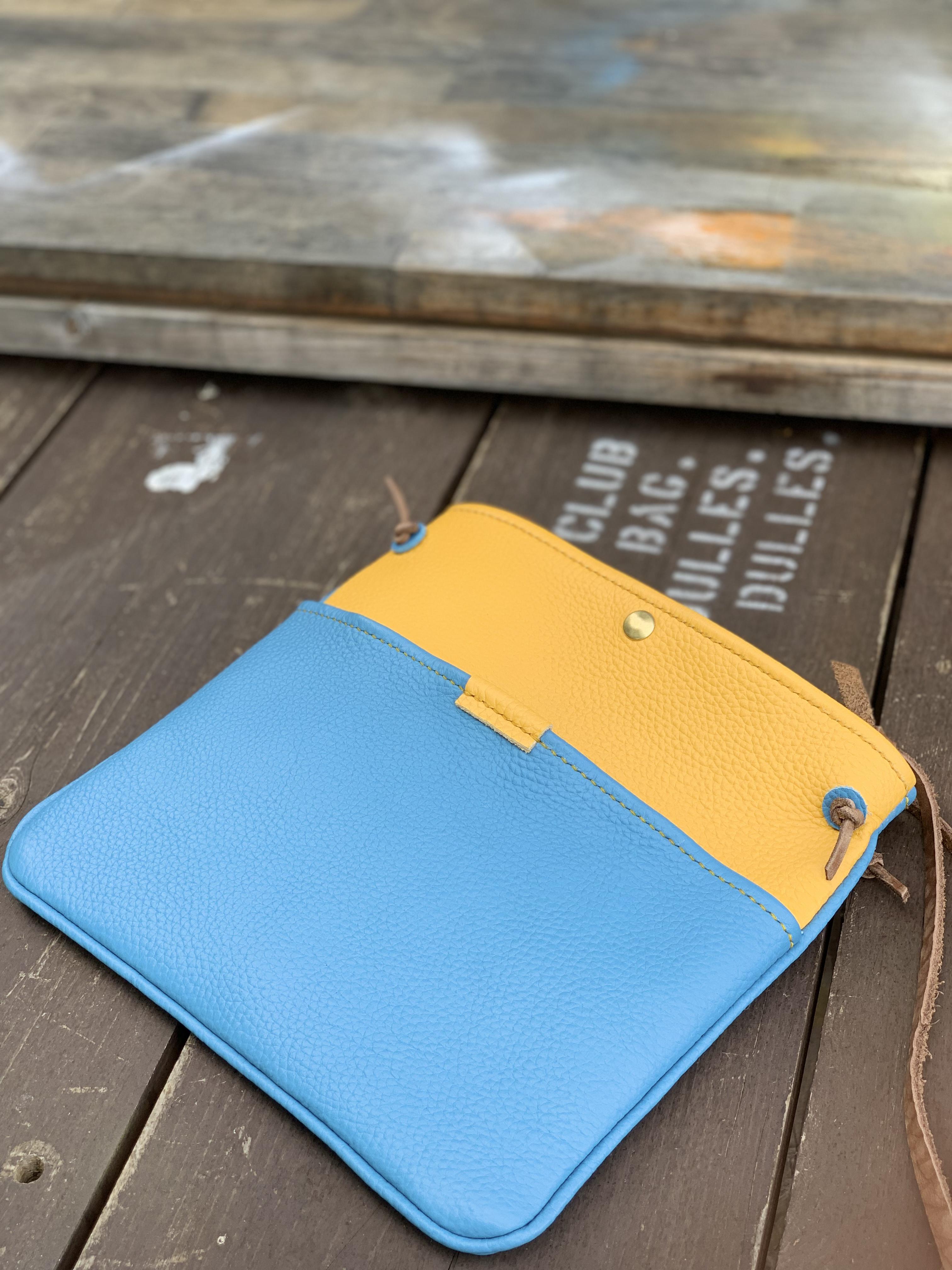 (本革)ポケット付きシュリンクレザーのバッグ【サコッシュ】【ポシェット】