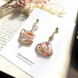 Teaset earring -Sakura-｜桜ティーカップ＆スイーツセットイヤリング・ピアス 紅茶 2枚目の画像