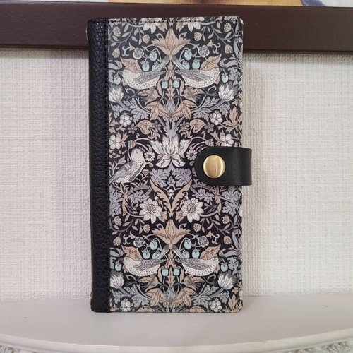 【ご参考:1枚掲載中】掲載生地で作製可。リバティ ミナペルホネン スマホケース 1枚掲載中】※掲載生地でも作製可能です。 リバティ LIBERTY