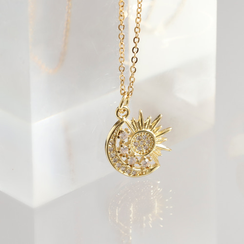 大人気【Creema限定】『太陽*月*星』ネックレス【14kgf 大人気【Creema限定】『太陽*月*星』ネックレス【14kgf