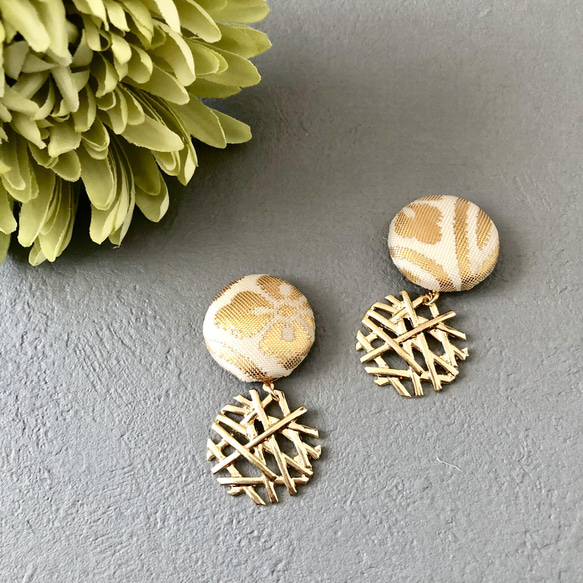 着物のイヤリング（ピアス）金×金 サスティナブル 着物リメイク
