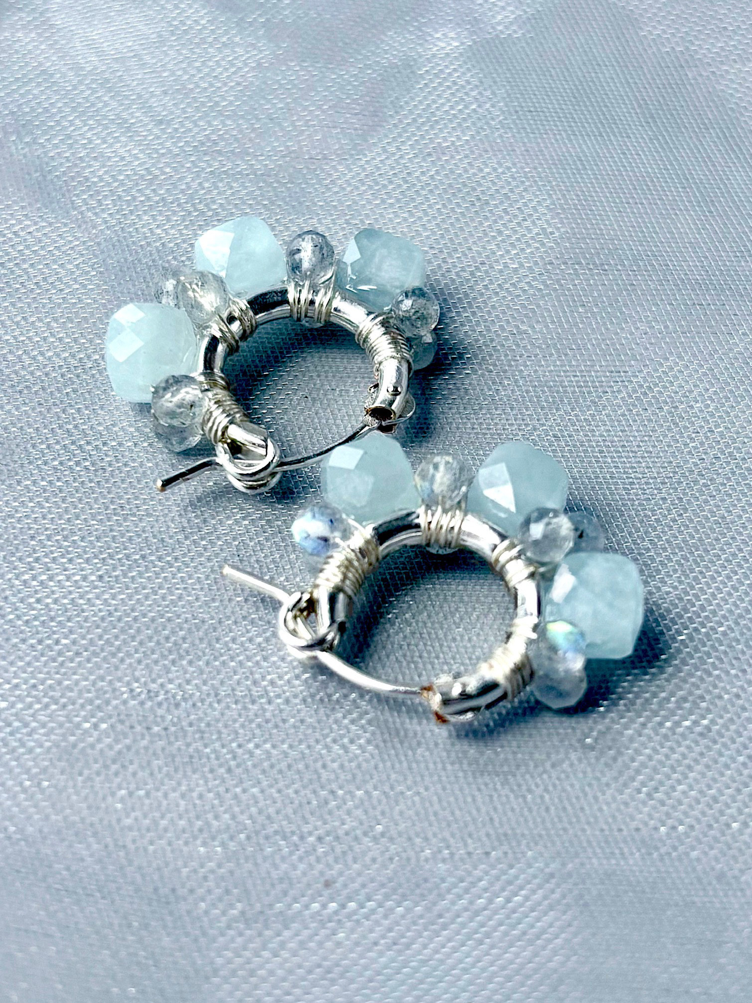 【925svf】宝石質ラブラドライト×乳白色のしかくいアクアマリンが涼しげなシルバーフープ❇︎春の誕生石2026