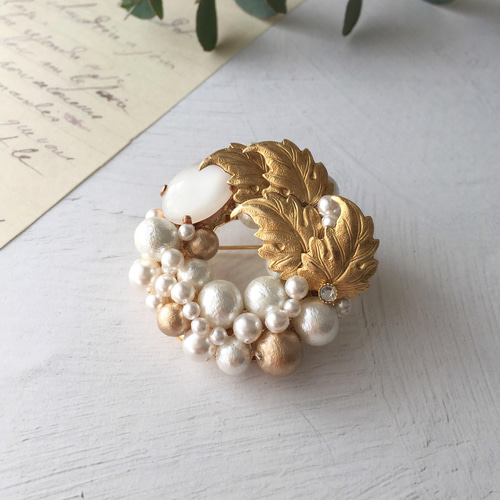 コーラルカボションの花 シェル 貝細工 ブローチ ヴィンテージと他2点 VBMV5025__XP_999_0_20241121161