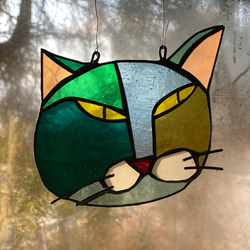 猫図鑑【ミドリ】《猫サンキャッチャー》ステンドグラス 1枚目の画像