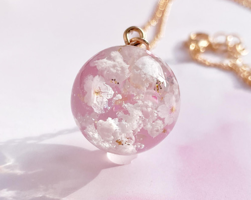 1147.スワロ入り♡ 球体レジンネックレス♡ 49 スワロ入り 球体レジンネックレス｜Yahoo!フリマ（旧PayPay