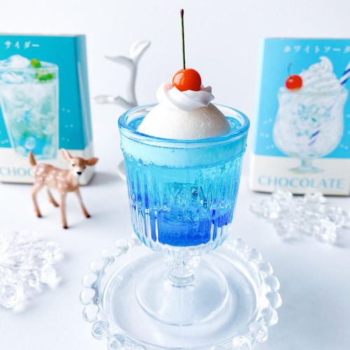 キラキラクリームソーダ フェイクスイーツ ペーパーウエイト