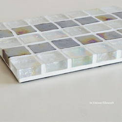ボーダーデザイン Slim ガラスモザイクタイルのディスプレイトレイmini☆ホワイト（飾り台・小物置き）【受注制作】 8枚目の画像