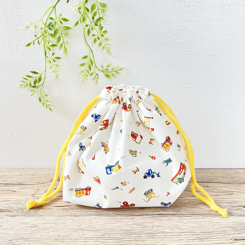 ♬16ねこチャンさま専用☆ハンドメイド☆お弁当袋・お着替え袋　はたらく車たち ♬16ねこチャンさま専用☆ハンドメイド☆お弁当袋・お着替え袋
