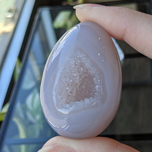 ☆笑口瑪瑙ジオード(卵型)☆置き石 その他雑貨 ファミリア 通販