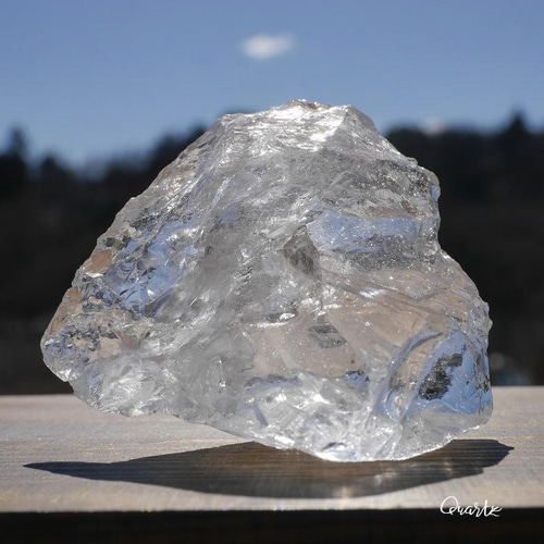 特大】クリスタル水晶原石虹入り