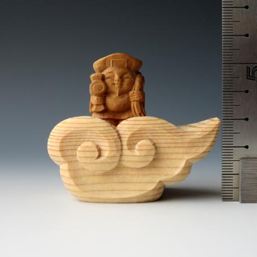 木彫 白檀の小さな大黒様と木曽ヒノキの雲 彫刻 啓秀館まさまさ 通販