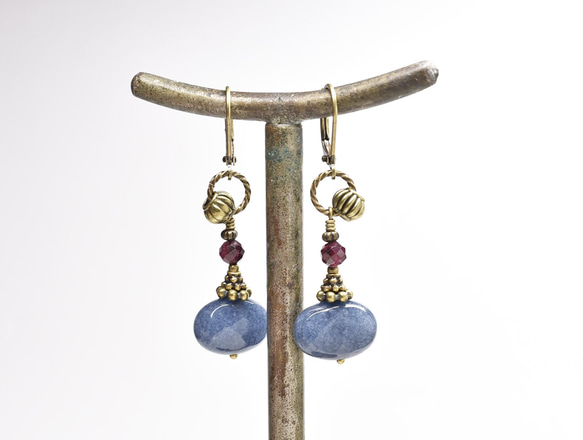 藍寶石瑪瑙和石榴石戒指耳環 第3張的照片