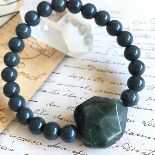 希少石】ブルー千層アンフィボール＆リビアングラスブレスレット