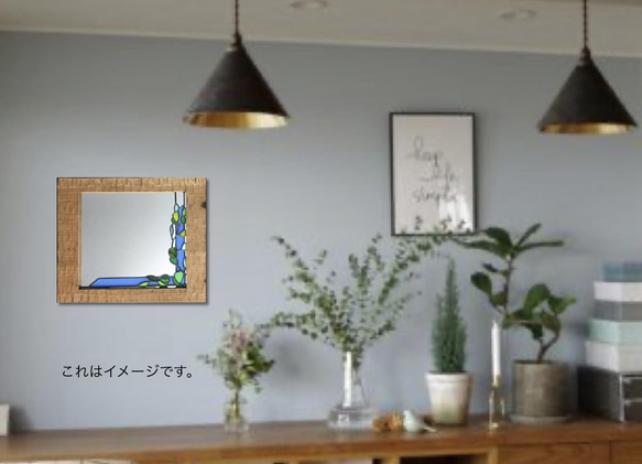 【一点物】リーフデザイン　ミラー　鏡　木枠　ステンドグラス 5枚目の画像