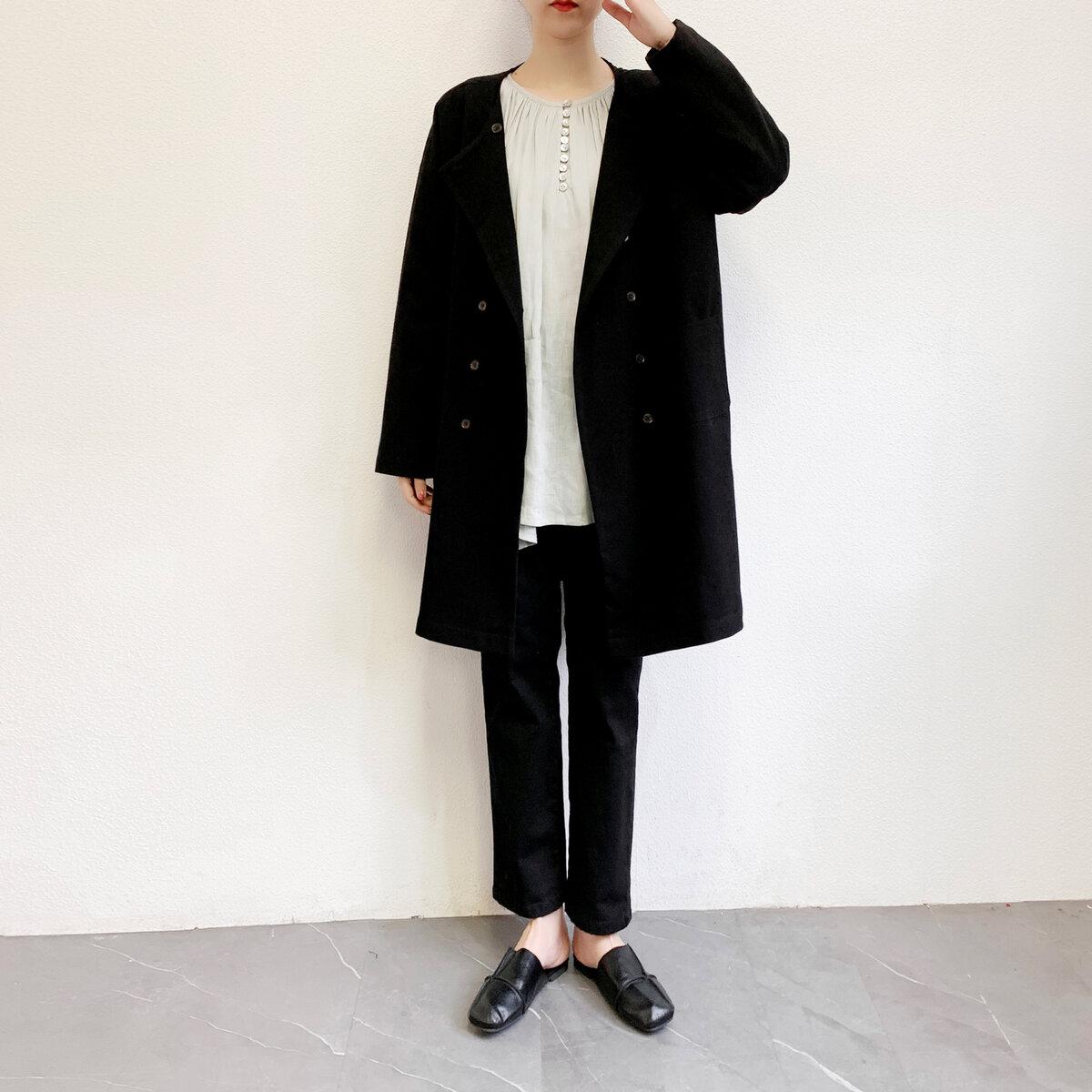 en-en　ダブルボタンコート・ブラック。ポリエステル×綿（裏地付き）